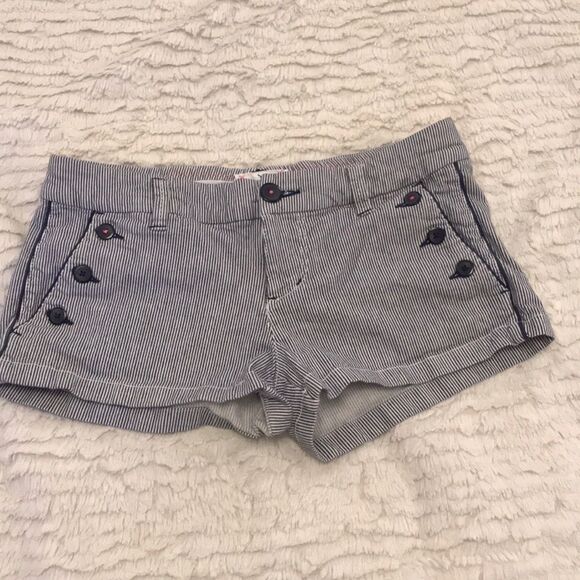 *Cute navy and white striped shorts - Picture 1 of 7